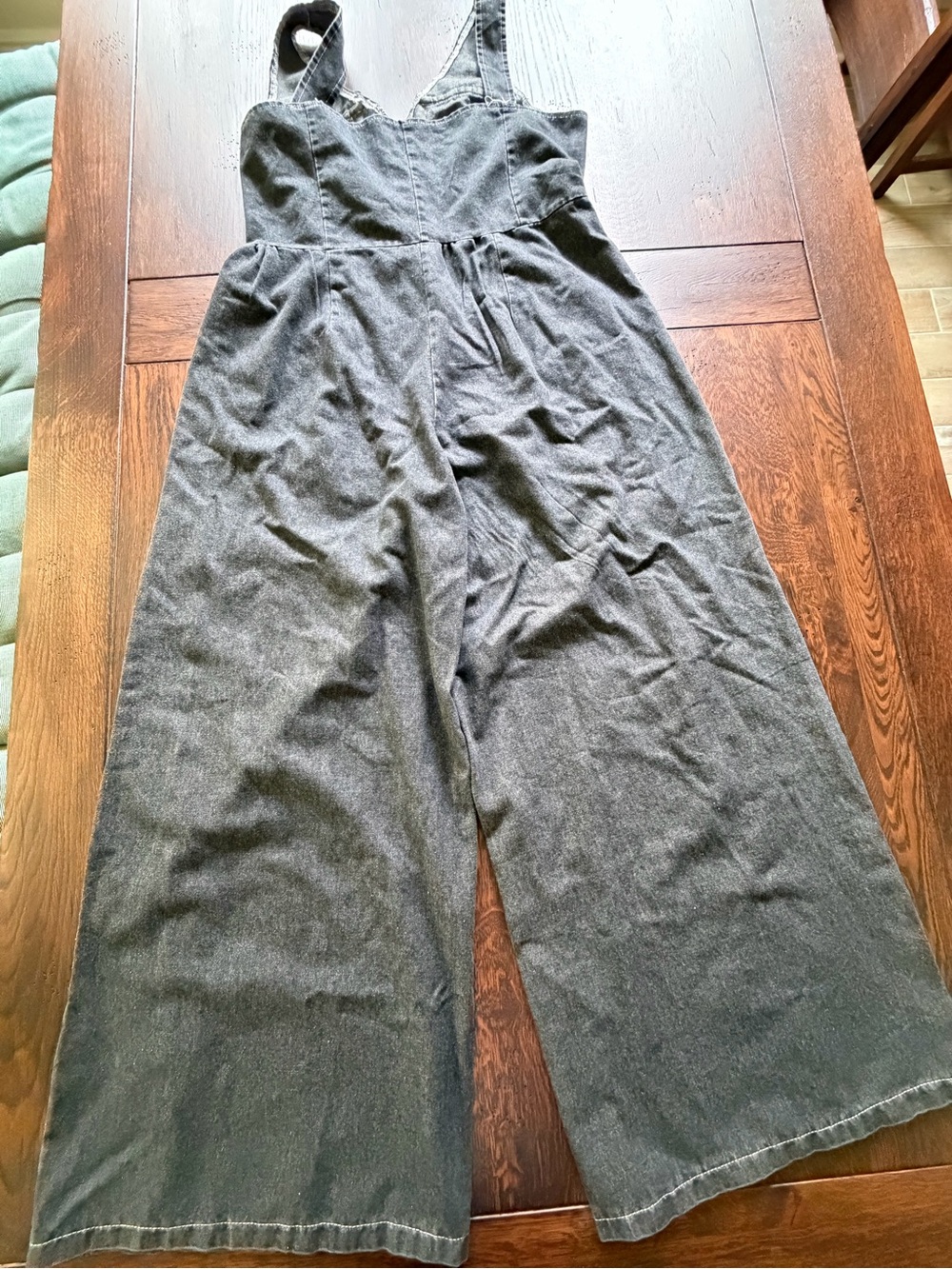 Women's Black Denim Wide-Leg Cropped Overalls Jumpsuit size medium - Picture 7 of 8